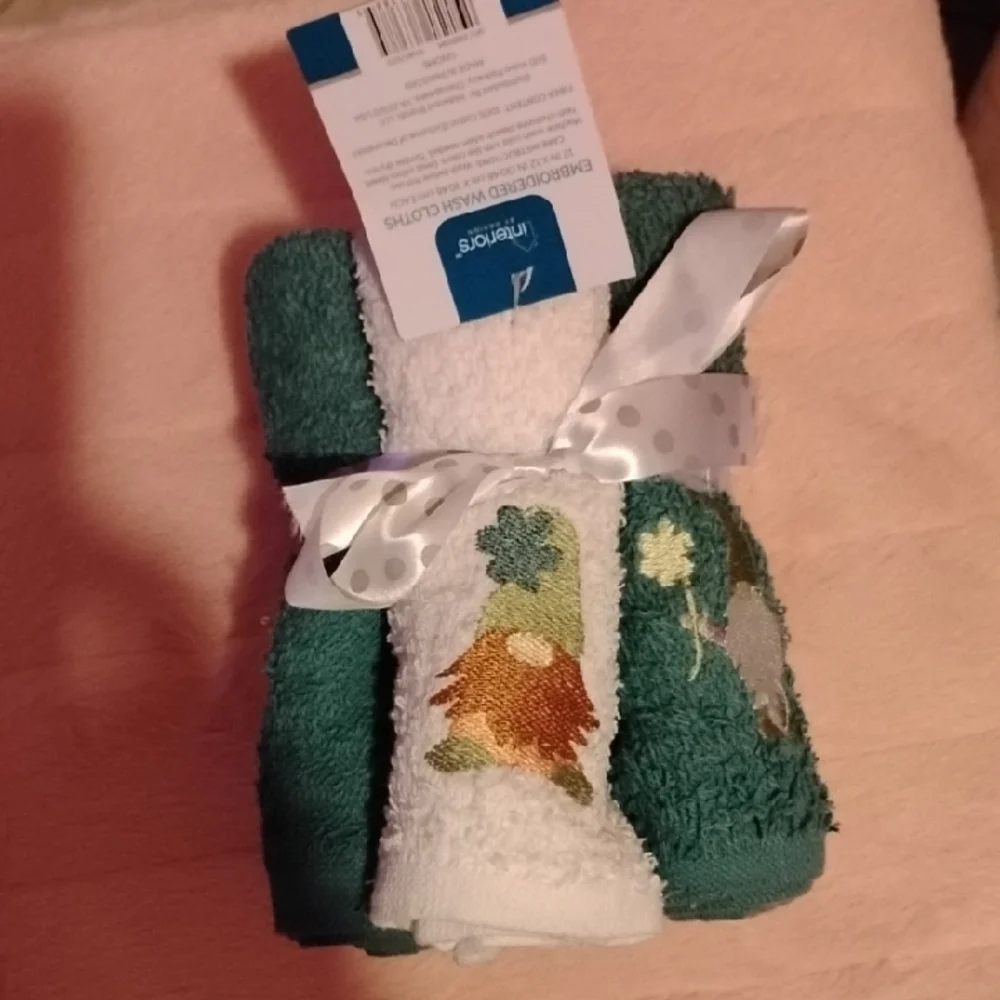 Mainstays Cotton Hand Towels - Green and White